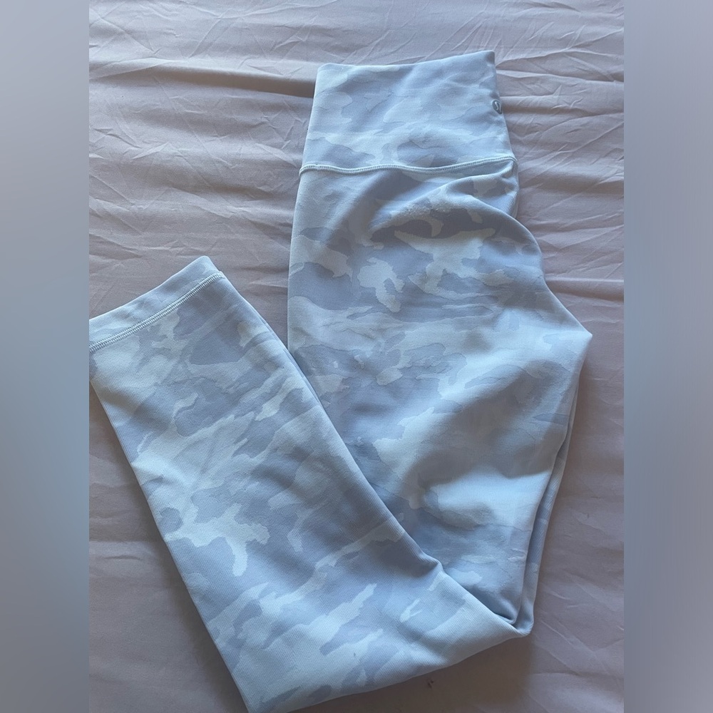 Camo Lululemon grey and white leggings